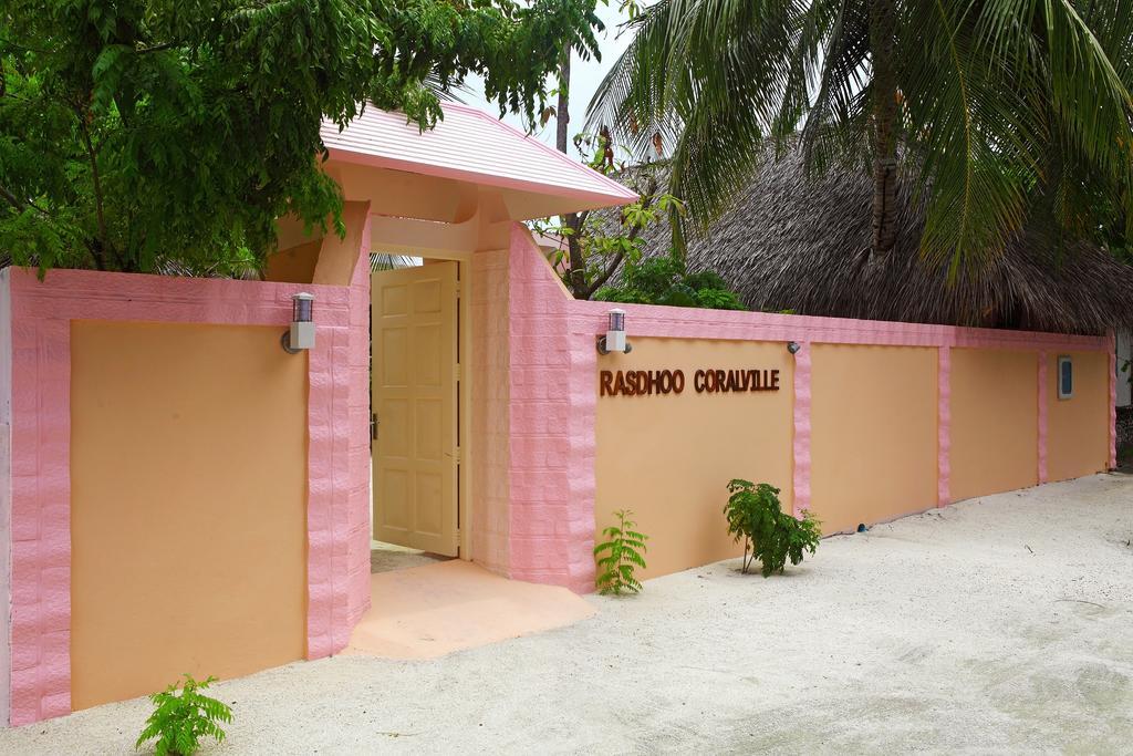 ホテル ラスドゥ コーラルビル Rasdhoo エクステリア 写真