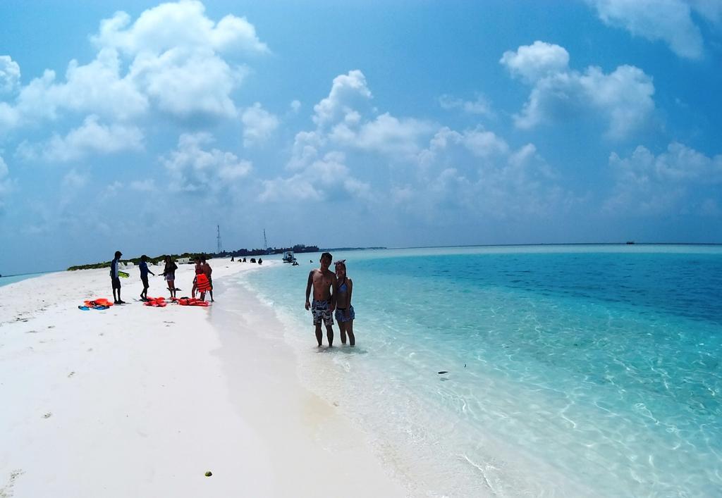 ホテル ラスドゥ コーラルビル Rasdhoo エクステリア 写真